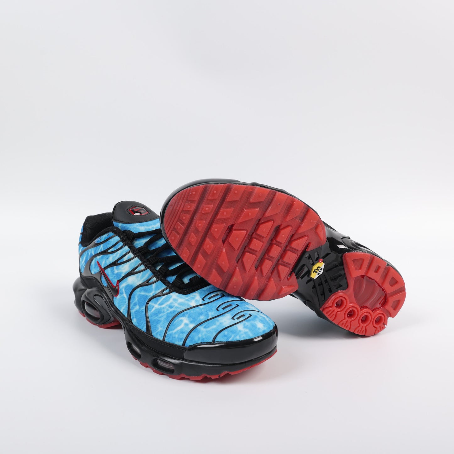 Nike Air Max Plus "Shark"